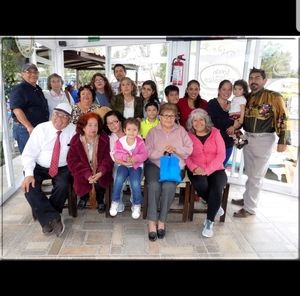 Meet your Posher, Estrella